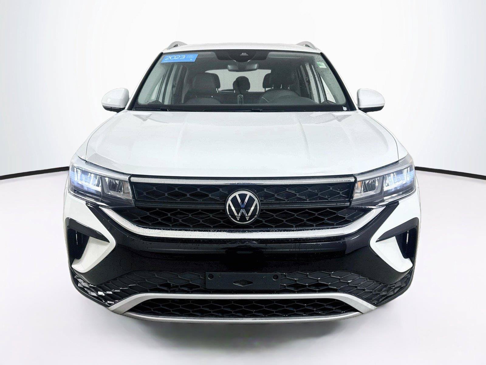 Certified 2023 Volkswagen Taos SE AWD/4WD image 4