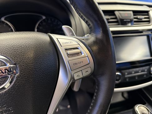 Used 2018 Nissan Altima 2.5 SR w/ SR Special Edition image 18