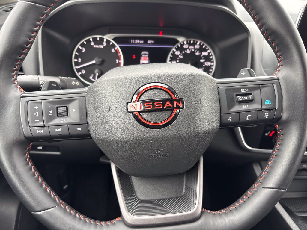 Used 2025 Nissan Rogue SV AWD/4WD image 12