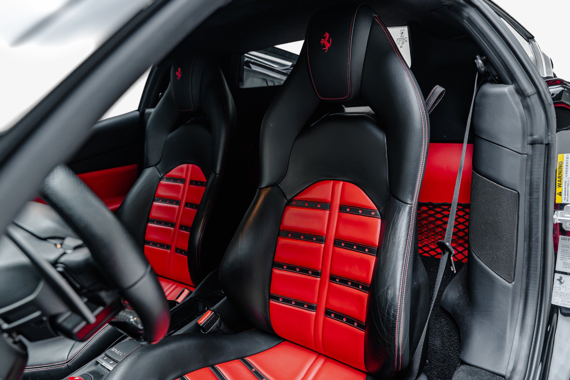 Used 2016 Ferrari 488 GTB RWD image 4