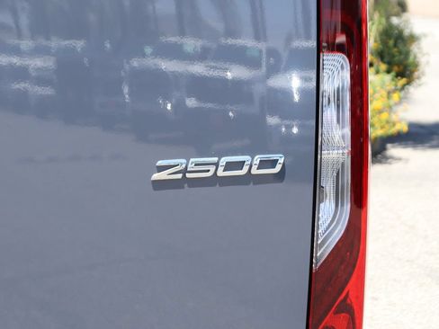 Used 2025 Mercedes-Benz Sprinter 2500 image 48