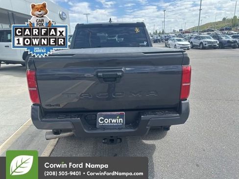 Used 2025 Toyota Tacoma TRD Off-Road AWD/4WD image 6