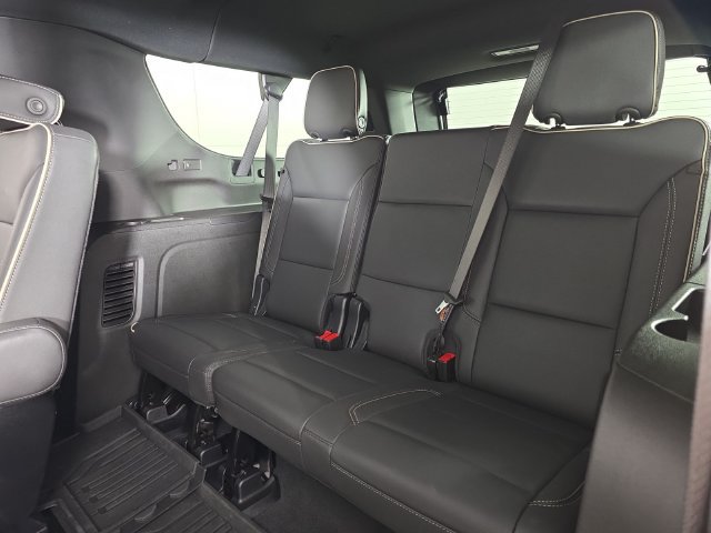 Certified 2025 GMC Yukon XL Elevation w/ Elevation Premium Package AWD/4WD image 31
