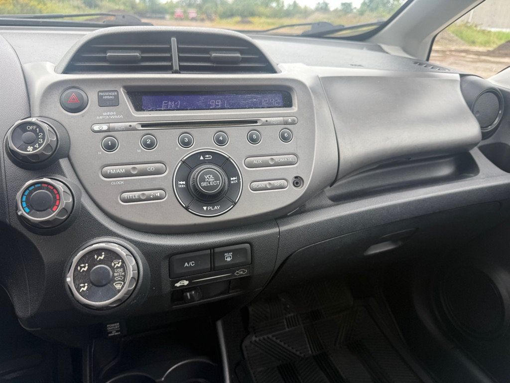 Used 2009 Honda Fit image 13
