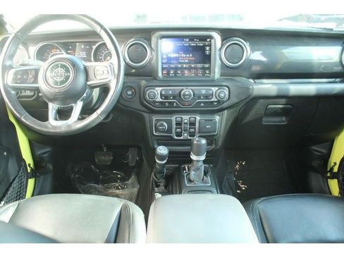 Used 2022 Jeep Wrangler Unlimited Sahara image 14