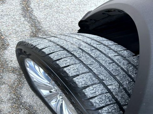 Used 2021 Ford Explorer Limited w/ Equipment Group 301A image 24