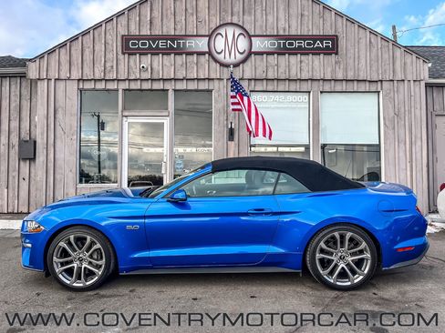 Used 2021 Ford Mustang GT Premium w/ Equipment Group 401A image 2