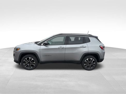 Certified 2022 Jeep Compass Limited image 14