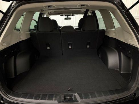 Used 2023 Subaru Forester Premium AWD/4WD image 9