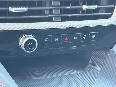 New 2026 Ford Explorer Active RWD image 31