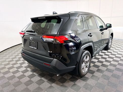 Used 2025 Toyota RAV4 XLE w/ Convenience Package FWD image 3