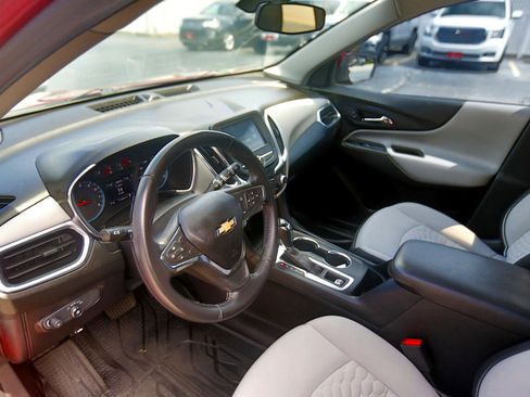 Used 2018 Chevrolet Equinox LT image 4