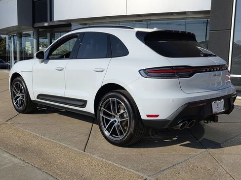 New 2025 Porsche Macan image 3