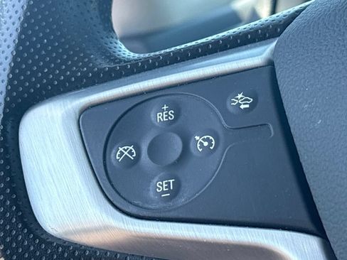 Used 2024 GMC Terrain SLE FWD image 8