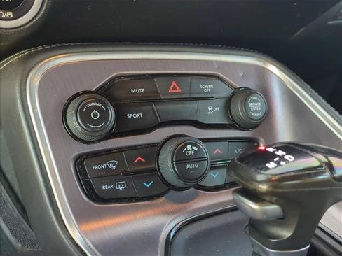 Used 2018 Dodge Challenger SXT RWD image 20