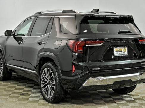 New 2026 GMC Terrain Denali w/ LPO, Black Badging Package image 4