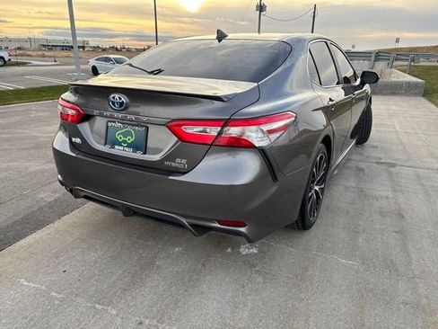 Used 2020 Toyota Camry SE image 30