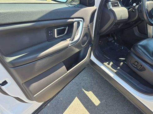 Used 2016 Land Rover Discovery Sport HSE AWD/4WD image 22