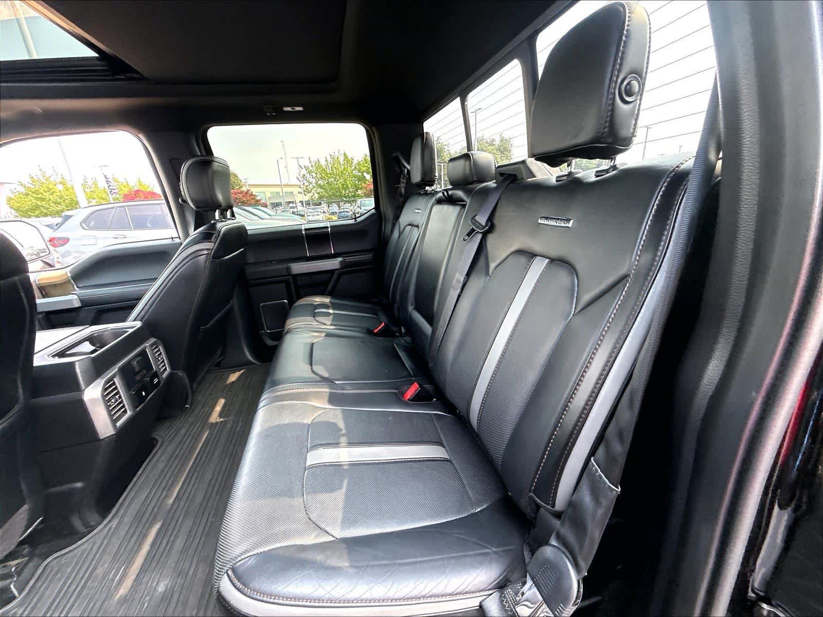 Used 2018 Ford F150 Platinum w/ Equipment Group 701A Luxury AWD/4WD image 20