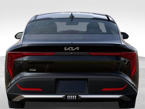 Used 2025 Kia K4 LXS image 14