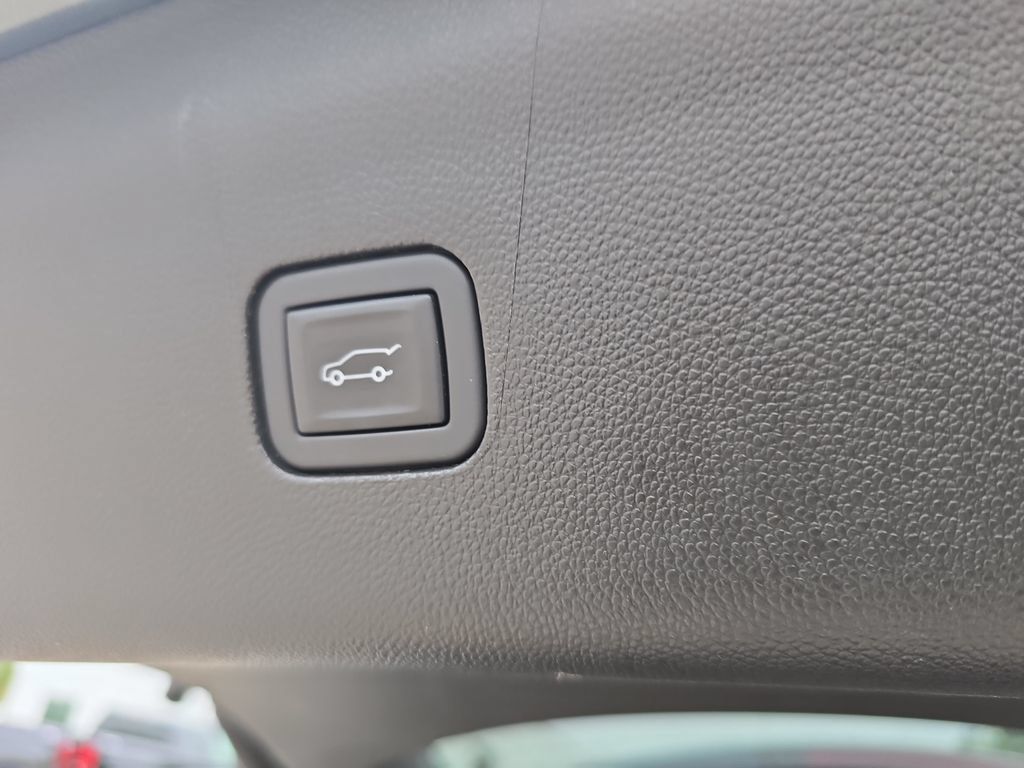 Certified 2023 Buick Enclave Essence w/ Experience Buick Package AWD/4WD image 14