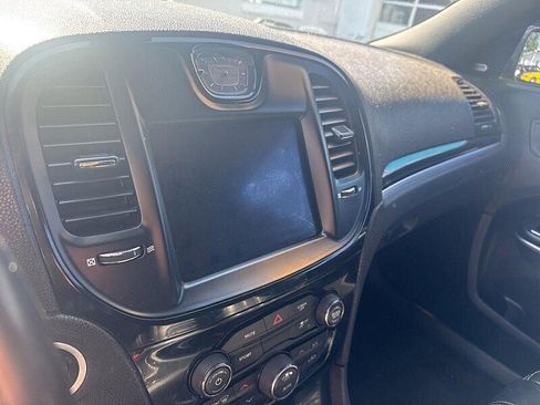 Used 2019 Chrysler 300 S RWD image 13