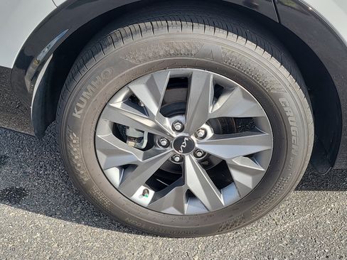 Used 2024 Kia Sportage SX FWD image 11