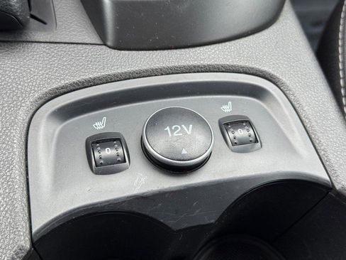 Used 2013 Ford Focus SE w/ SE Winter Pkg image 21