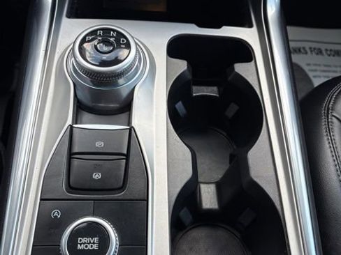 Used 2023 Ford Explorer XLT w/ Equipment Group 202A AWD/4WD image 23