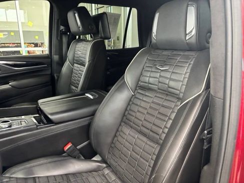 Certified 2024 Cadillac Escalade V AWD/4WD image 11