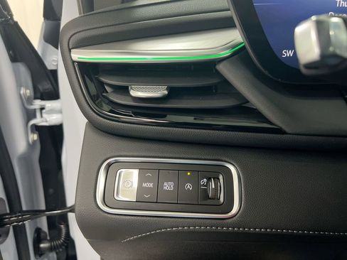 New 2026 Buick Enclave Avenir w/ Super Cruise Package image 18