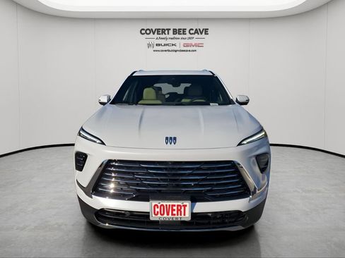 New 2026 Buick Enclave Preferred w/ Power Package image 2