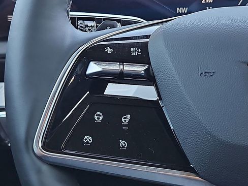 New 2025 Cadillac Optiq Sport 1 w/ LPO, ONYX Package image 16