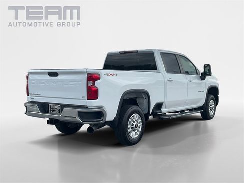 Used 2024 Chevrolet Silverado 2500 LT image 7