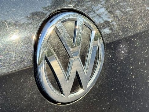 Used 2019 Volkswagen GTI SE w/ SE Experience Package image 16