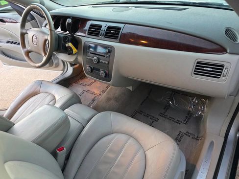 Used 2008 Buick Lucerne CXL w/ Luxury Package image 23