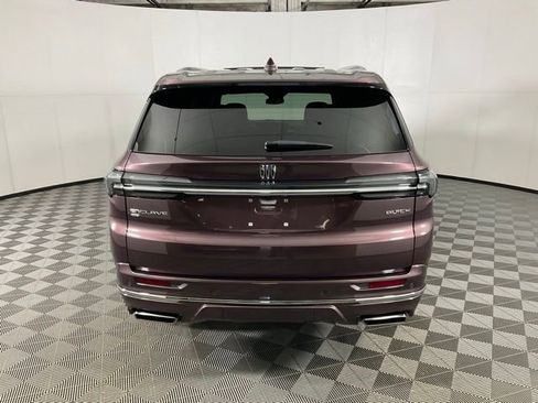 Used 2025 Buick Enclave Avenir w/ LPO, All-Weather Package image 5
