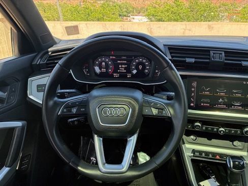 Used 2024 Audi Q3 2.0T Premium image 13