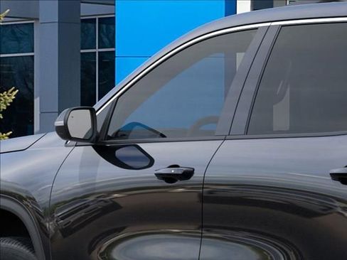 New 2026 Chevrolet Traverse LT w/ Driver Confidence Package image 12