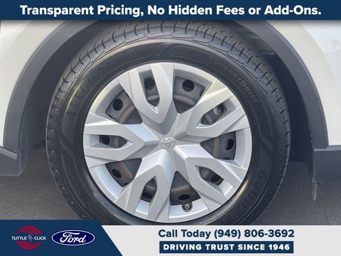 Used 2019 Toyota C-HR LE FWD image 13