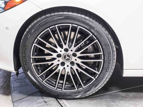 Used 2023 Mercedes-Benz C 300 Sedan image 10