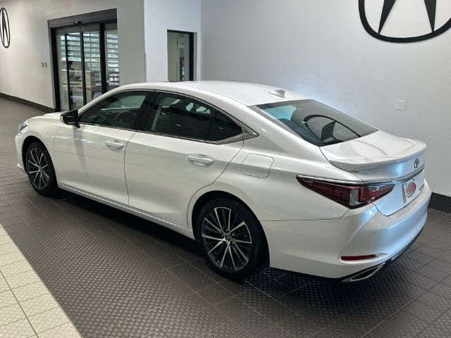 Used 2023 Lexus ES 350 w/ Premium Package FWD image 4