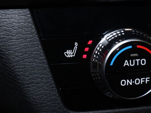 New 2026 Mitsubishi Outlander SE image 28