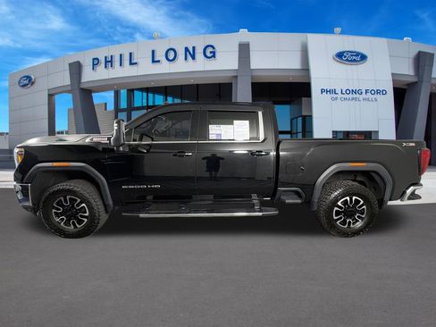 Used 2020 GMC Sierra 2500 SLE w/ SLE Value Package; AWD/4WD image 2