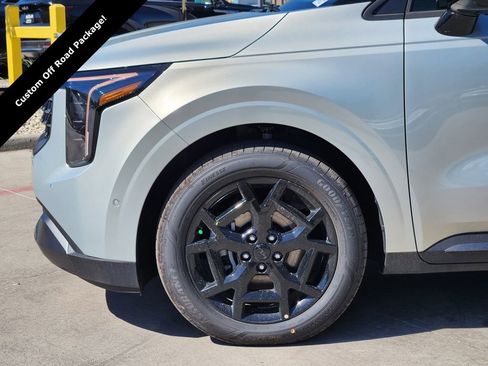 New 2026 Kia Carnival SX w/ SX Dark Edition Package image 23