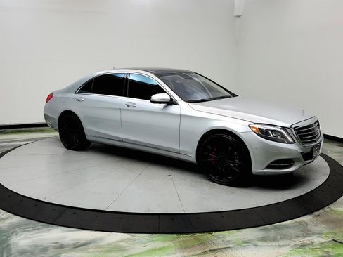 Used 2014 Mercedes-Benz S 550 Sedan w/ Premium 1 Package image 3