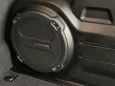 Used 2022 Jeep Wrangler Unlimited Sahara image 34