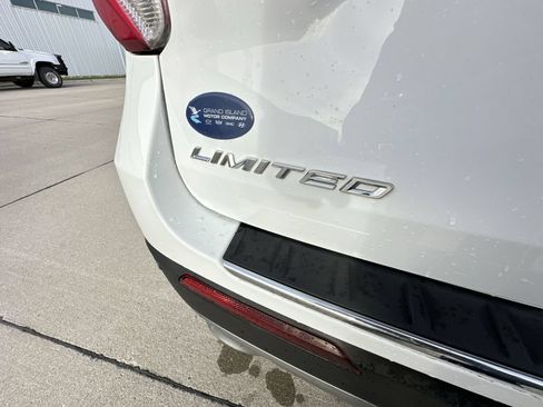 Used 2020 Ford Explorer Limited AWD/4WD image 33