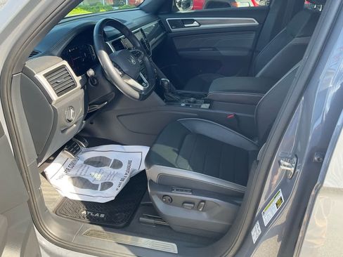 Used 2021 Volkswagen Atlas Cross Sport SEL Premium R-Line AWD/4WD image 6