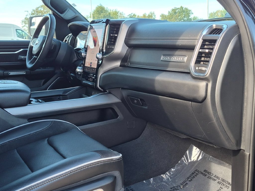 Used 2025 RAM 1500 Laramie AWD/4WD image 27